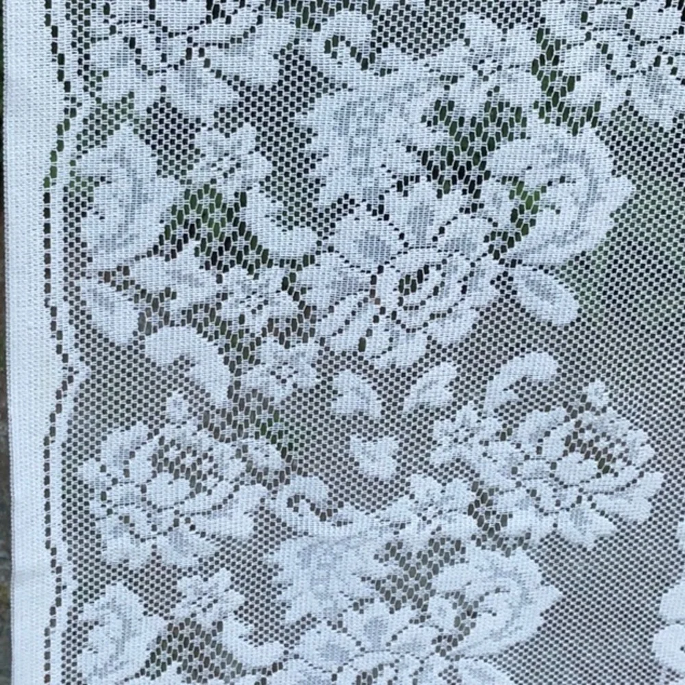 Vintage White Floral Lace Tablecloth - Rectangular 52x70 - Romantic Cottagecore